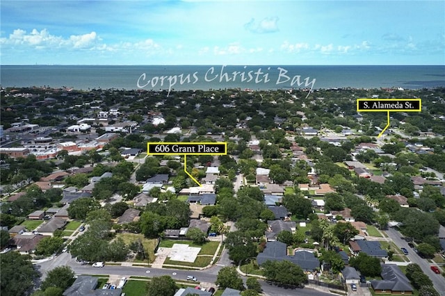 606 Grant Pl, Corpus Christi, TX 78411 - bird's eye view of a large body of water