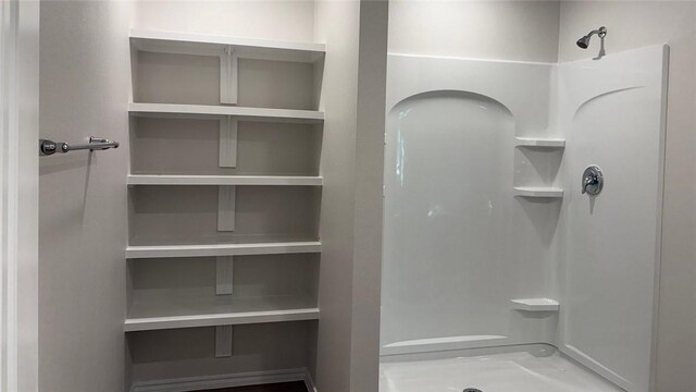 7933 Salais Dr, Corpus Christi, TX 78414 - bathroom featuring a shower