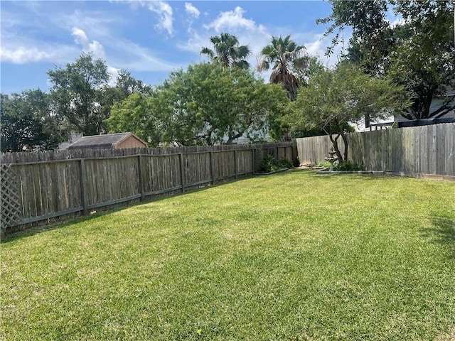 5413 Fisher Cir, Corpus Christi, TX 78413 - view of fenced backyard