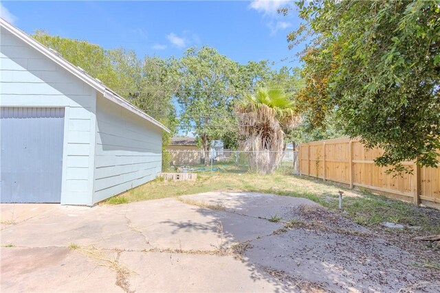 4338 Cottage St, Corpus Christi, TX 78415 - view of yard with a patio