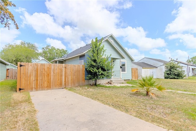 4338 Cottage St, Corpus Christi, TX 78415 - view of front facade featuring driveway