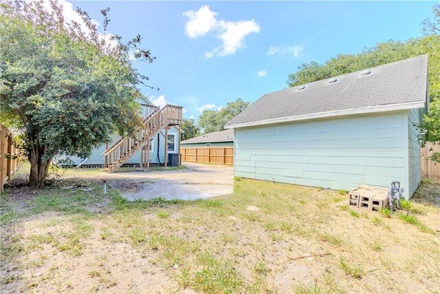4338 Cottage St, Corpus Christi, TX 78415 - view of yard with stairway