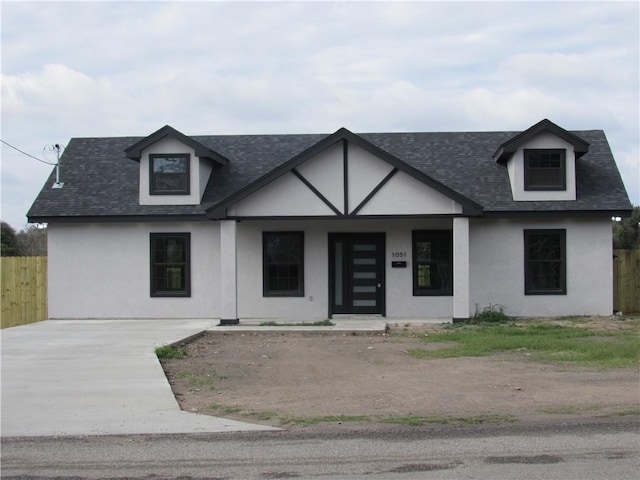 view of front facade with a porch