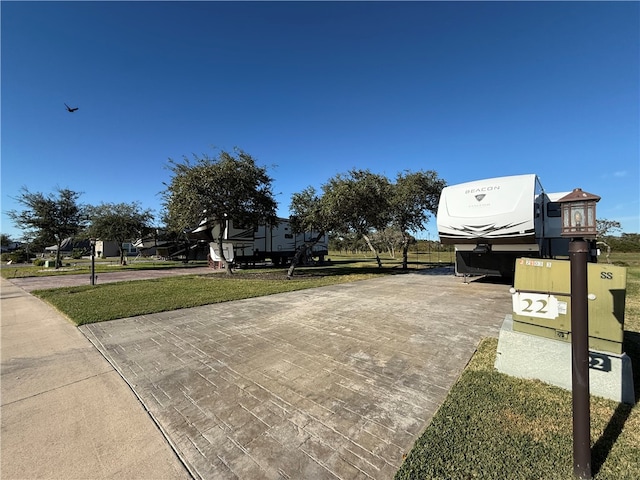 Listing photo 3 for 22 Augusta Cir, Aransas Pass TX 78336