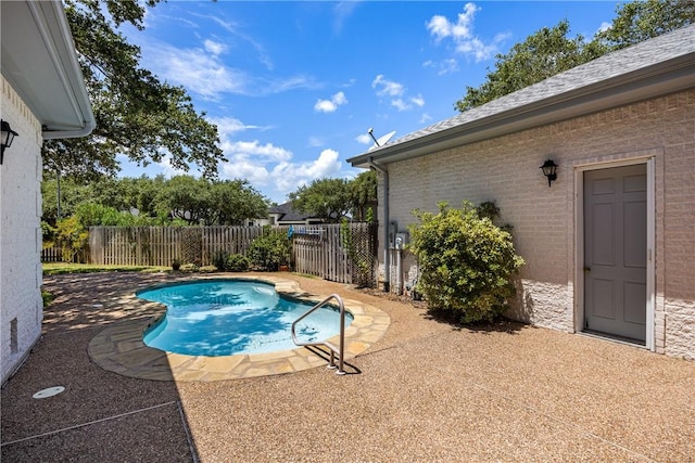 101 Bay Hills Dr, Rockport, TX 78382 - view of swimming pool with a fenced backyard and a patio area