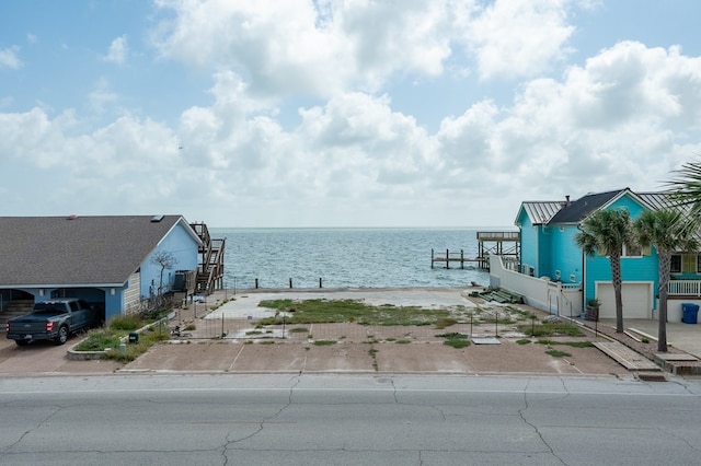 1819 Bay Shore Dr, Rockport, TX 78382 - water view