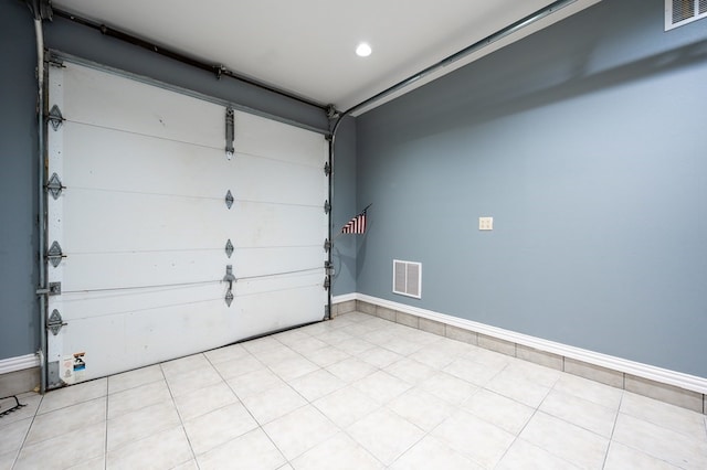 1819 Bay Shore Dr, Rockport, TX 78382 - garage featuring recessed lighting and baseboards
