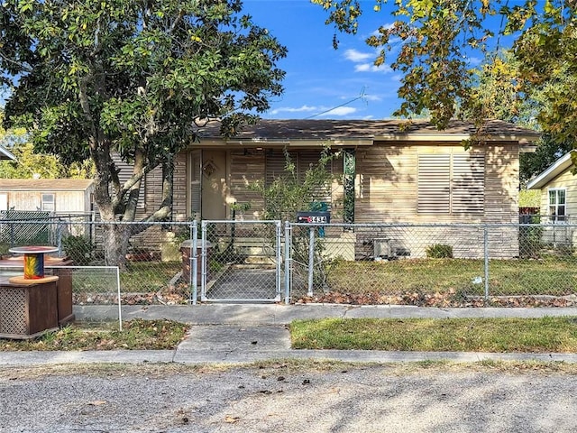 3434 Kay St, Corpus Christi, TX 78411 - bungalow with a gate and a fenced front yard