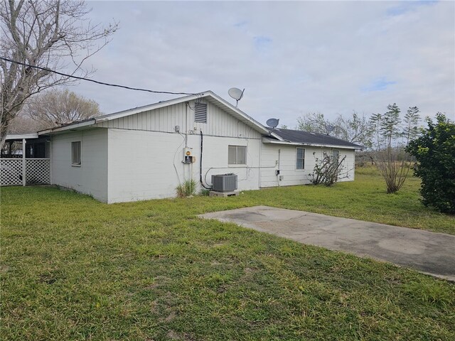 245 E Fm 772, Kingsville, TX 78363 - photo 1