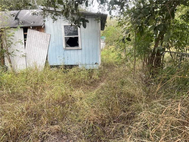 view of outdoor structure