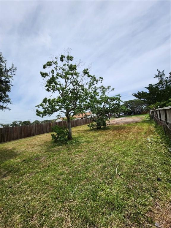 1510 Amber Dr, Corpus Christi, TX 78418 - photo 2