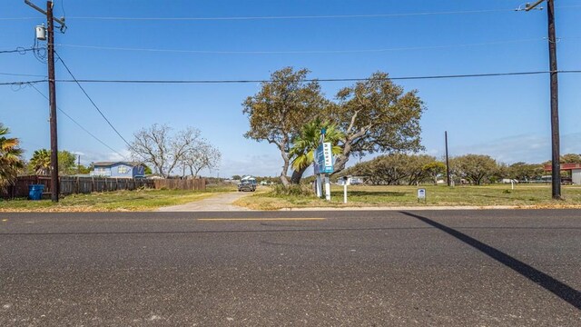 1315 S Church St, Rockport, TX 78382 - photo 5