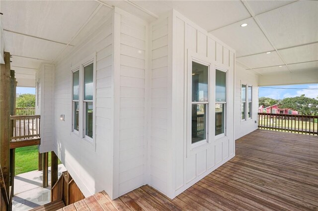 1007 S Live Oak St, Rockport, TX 78382 - view of wooden deck