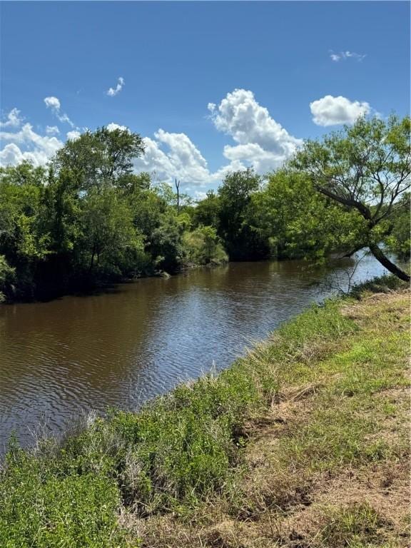 148 Luke Rd, Woodsboro, TX 78393