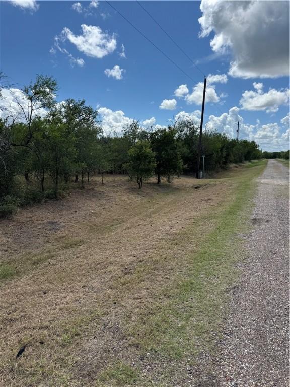 148 Luke Rd, Woodsboro, TX 78393