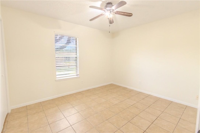 2721 Tumbleweed Dr, Corpus Christi, TX 78410 - unfurnished room featuring ceiling fan and baseboards