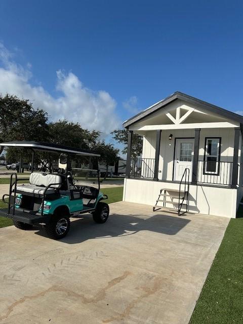 view of front of property with a porch