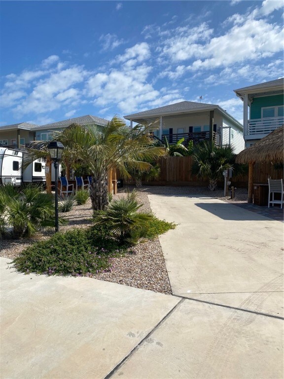 1100 Port St Unit 9, Port Aransas, TX 78373