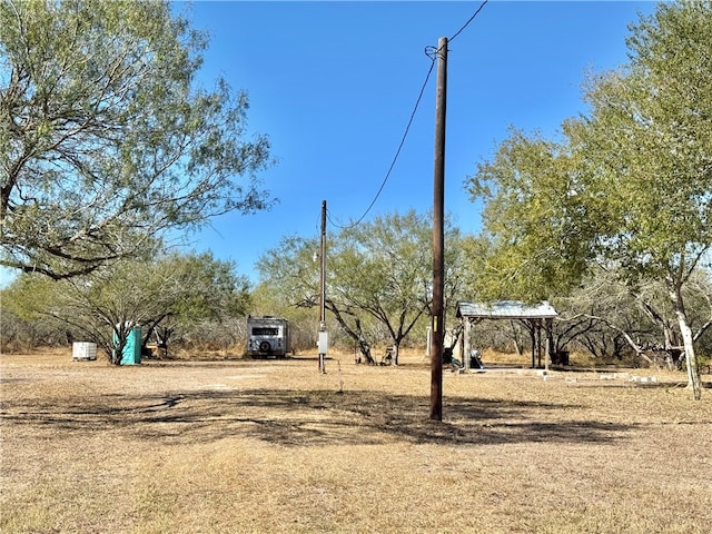 Listing photo 3 for 4204 County Road 308, Orange Grove TX 78372