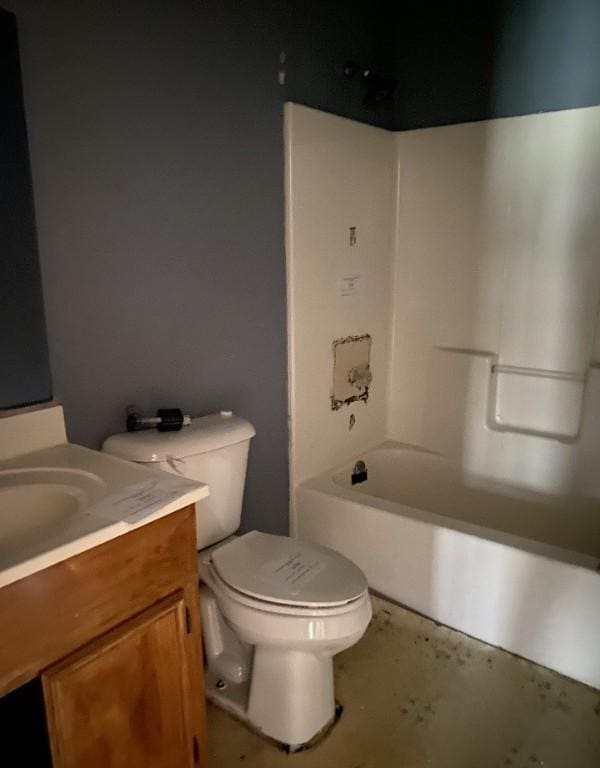 full bath with vanity, toilet, and washtub / shower combination