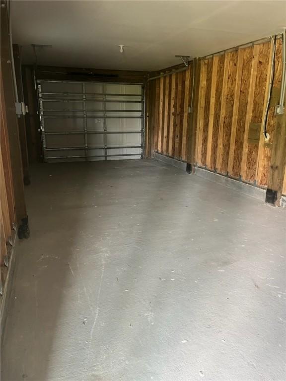 1123 S Fuqua St, Rockport, TX 78382 - view of garage