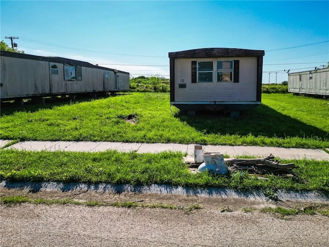 1007 John Wayne Dr, Robstown, TX 78380
