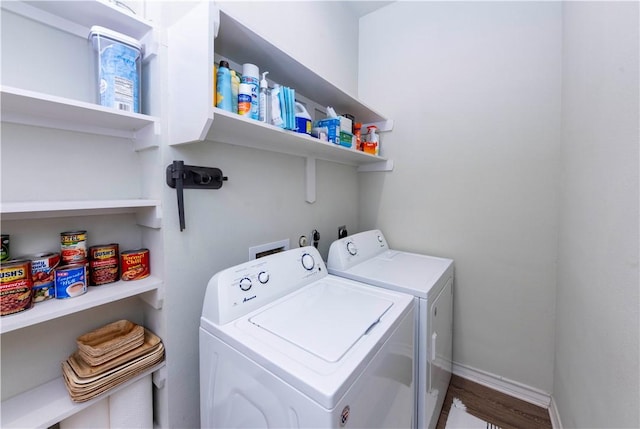 101 Boardwalk Ave, Rockport, TX 78382 - laundry room with washer and dryer, laundry area, and baseboards