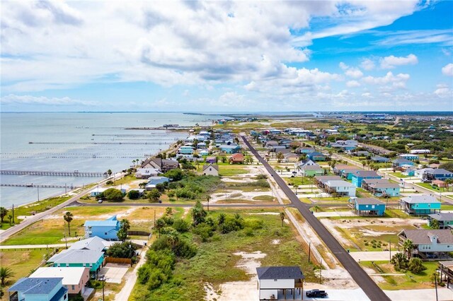 1112 S Magnolia St, Rockport, TX 78382