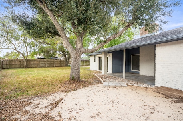 view of yard featuring a patio