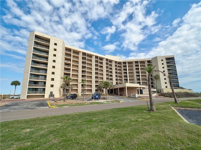 view of building exterior