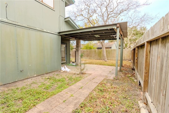 view of yard with a patio area