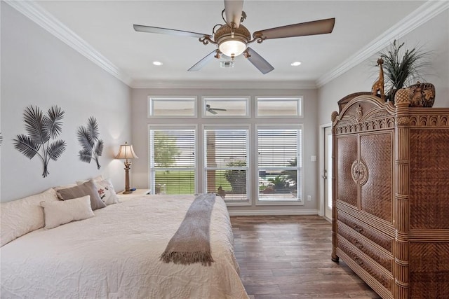 1618 Cantera Bay, Corpus Christi, TX 78418 - bedroom with wood finished floors, ornamental molding, ceiling fan, recessed lighting, and baseboards