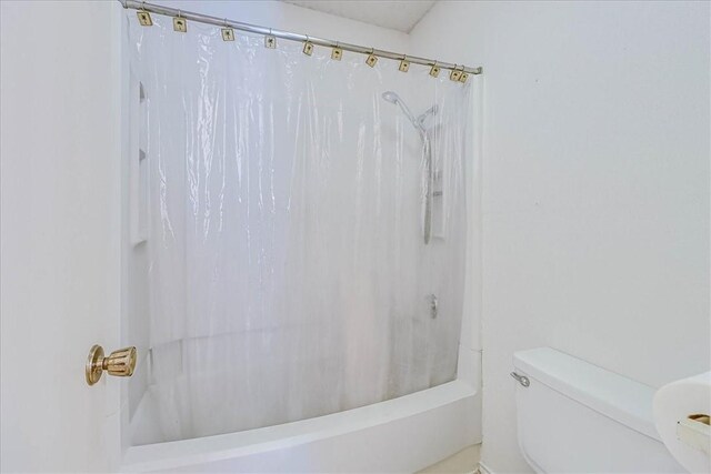 6702 Everhart Unit N102, Corpus Christi, TX 78413 - full bath with toilet and shower / bath combo