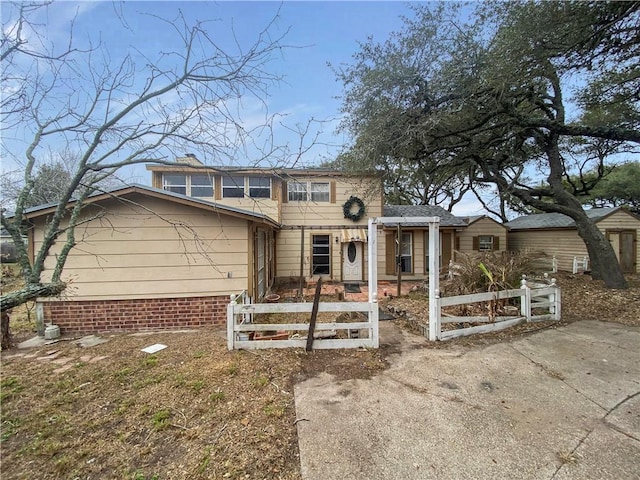 view of front of home