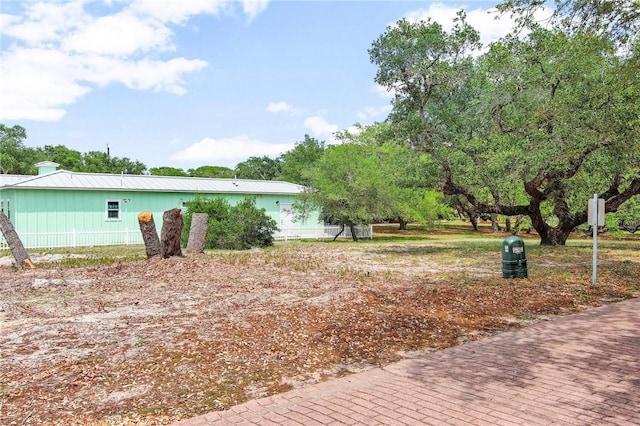 Listing photo 3 for 39 Old Cottage Beach Dr, Rockport TX 78382