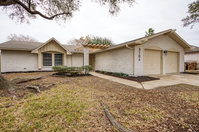 single story home featuring a garage