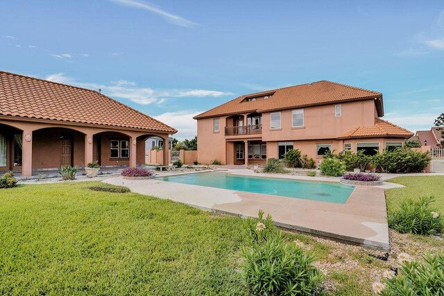 4950 Deer Park, Corpus Christi, TX 78413 - view of pool with a yard and a patio