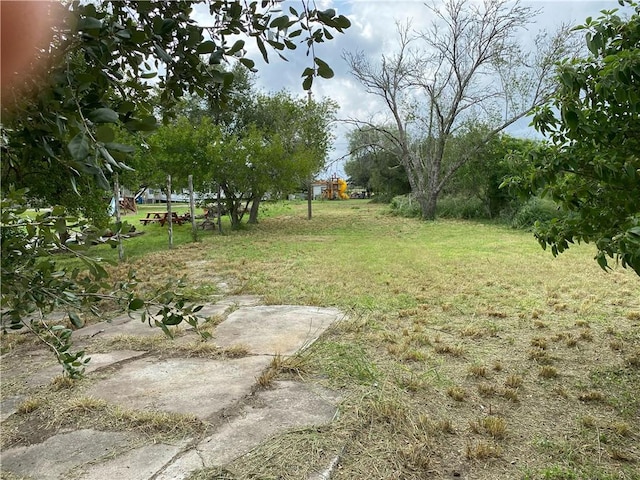 Listing photo 3 for 806 W 3rd St W, Bishop TX 78343