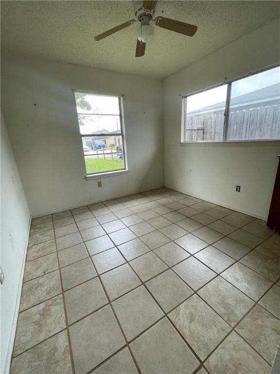 2418 Vialoux Dr, Corpus Christi, TX 78418 - photo 6