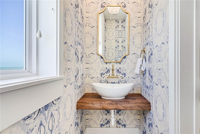 320 Coastline Dr, Port Aransas, TX 78373 - bathroom featuring a sink