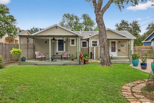 934 Cunningham St, Corpus Christi, TX 78411 - back of house featuring ceiling fan and a patio area