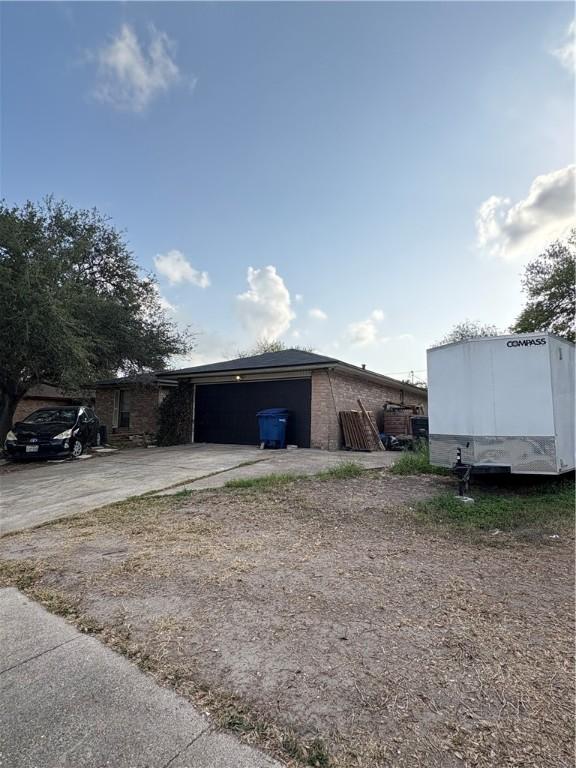 2817 Sage Brush Dr, Corpus Christi, TX 78410 - photo 2