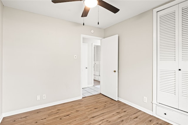 4249 Dody St, Corpus Christi, TX 78411 - unfurnished bedroom featuring light wood-type flooring, a closet, and ceiling fan