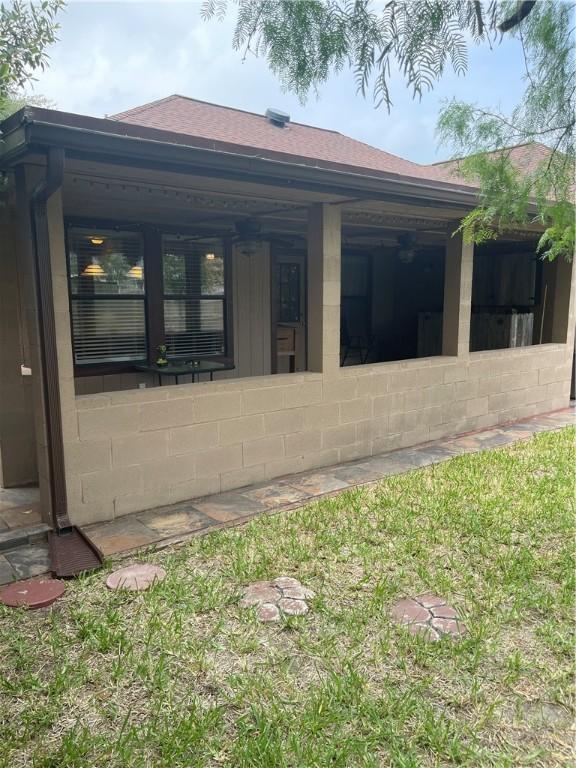 2237 Sunset Cliff Dr, Ingleside, TX 78362 - view of rear view of property