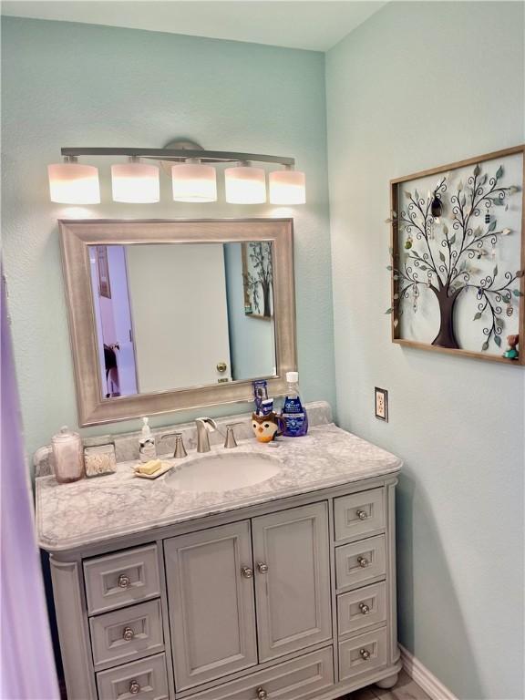 2237 Sunset Cliff Dr, Ingleside, TX 78362 - bathroom featuring vanity