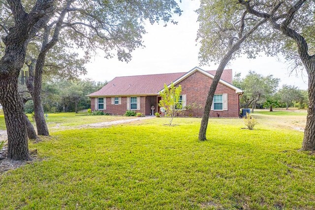 1003 W Rhodes Ave, Aransas Pass, TX 78336 - photo 4