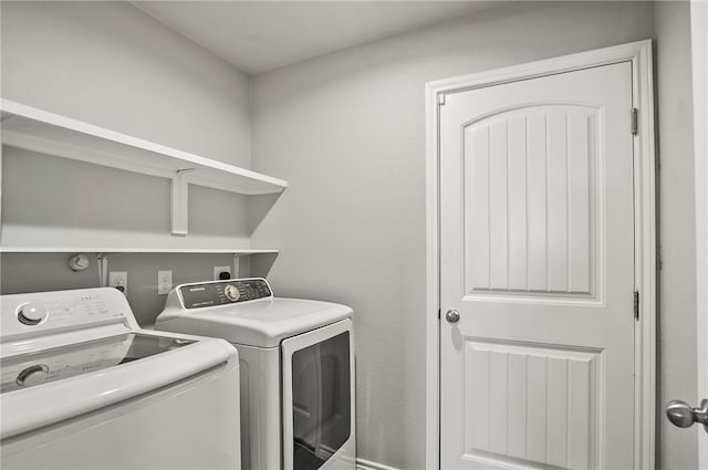 2689 Everly Ln, Corpus Christi, TX 78415 - laundry room with independent washer and dryer