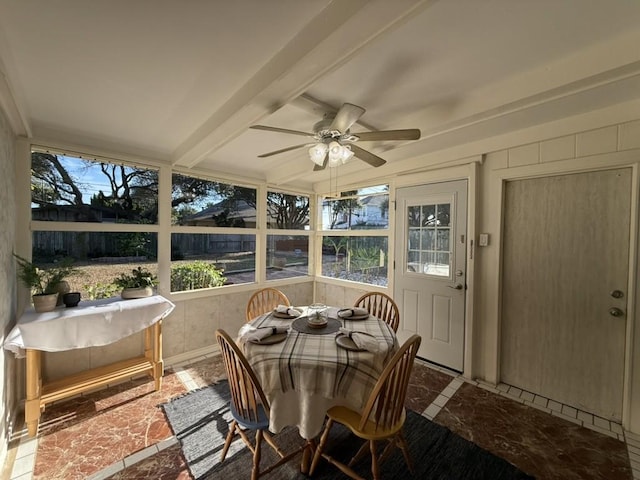 sunroom / solarium with ceiling fan