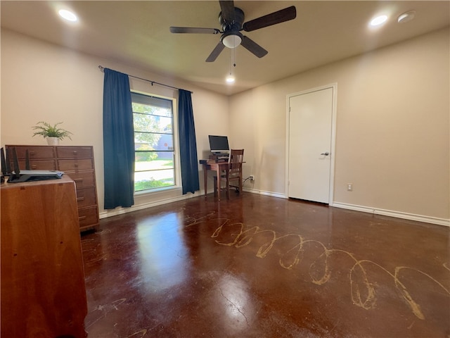 unfurnished office with ceiling fan