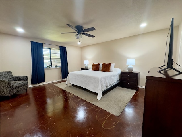 bedroom with ceiling fan